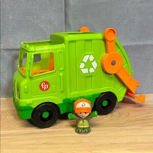 Fisher-Price Lime and Orange Recycling Truck musical with recycling man figure
